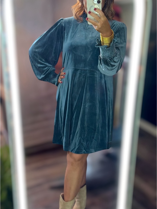 easel Dresses & Skirts - Velvet Long-Sleeve Mini Dress in Teal 3XL